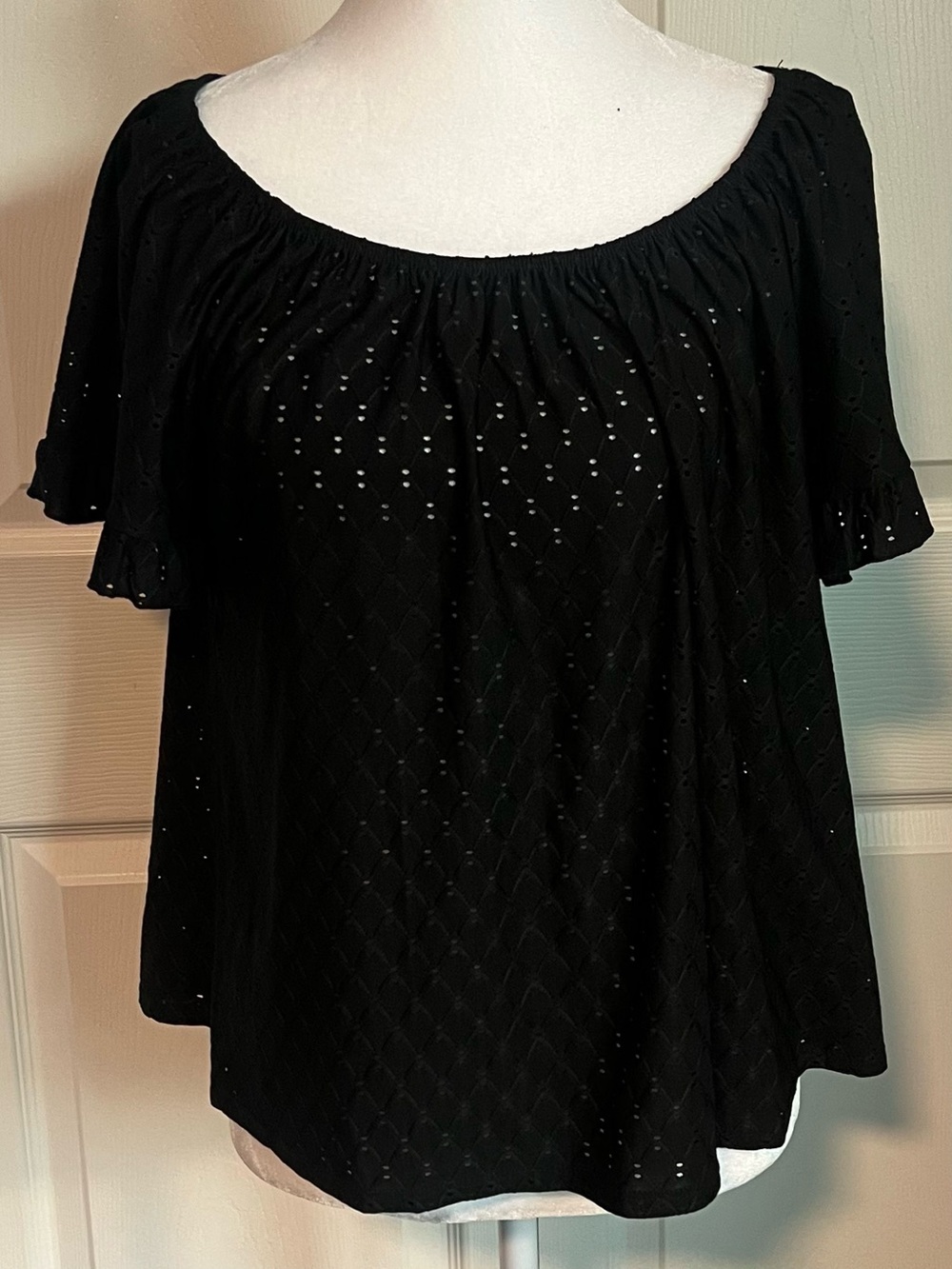 W5 Black Eyelet Ruffled Short-Sleeved Peasant Blouse